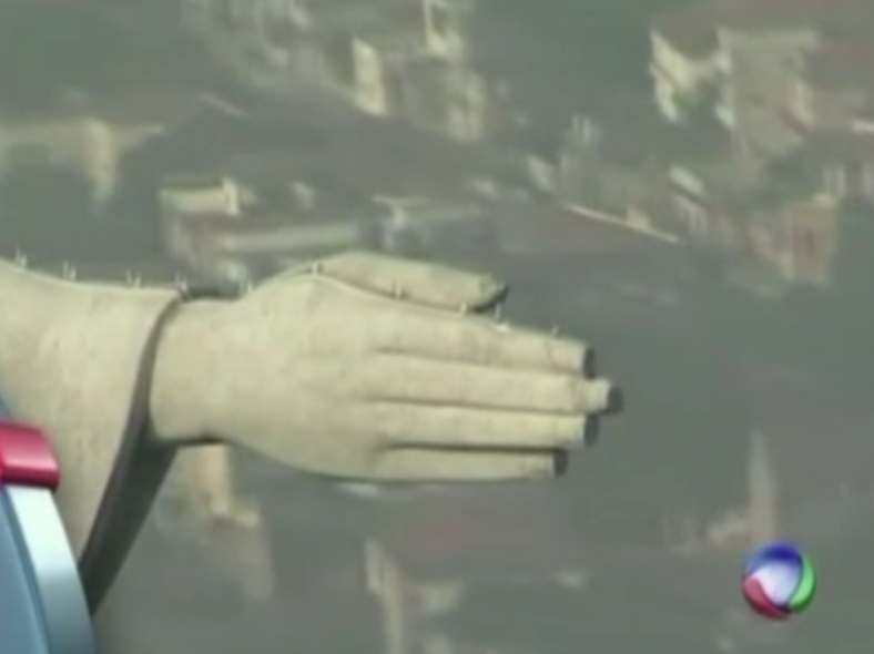 Efectele fulgerelor asupra statuii lui Iisus din Rio de Janeiro. VIDEO