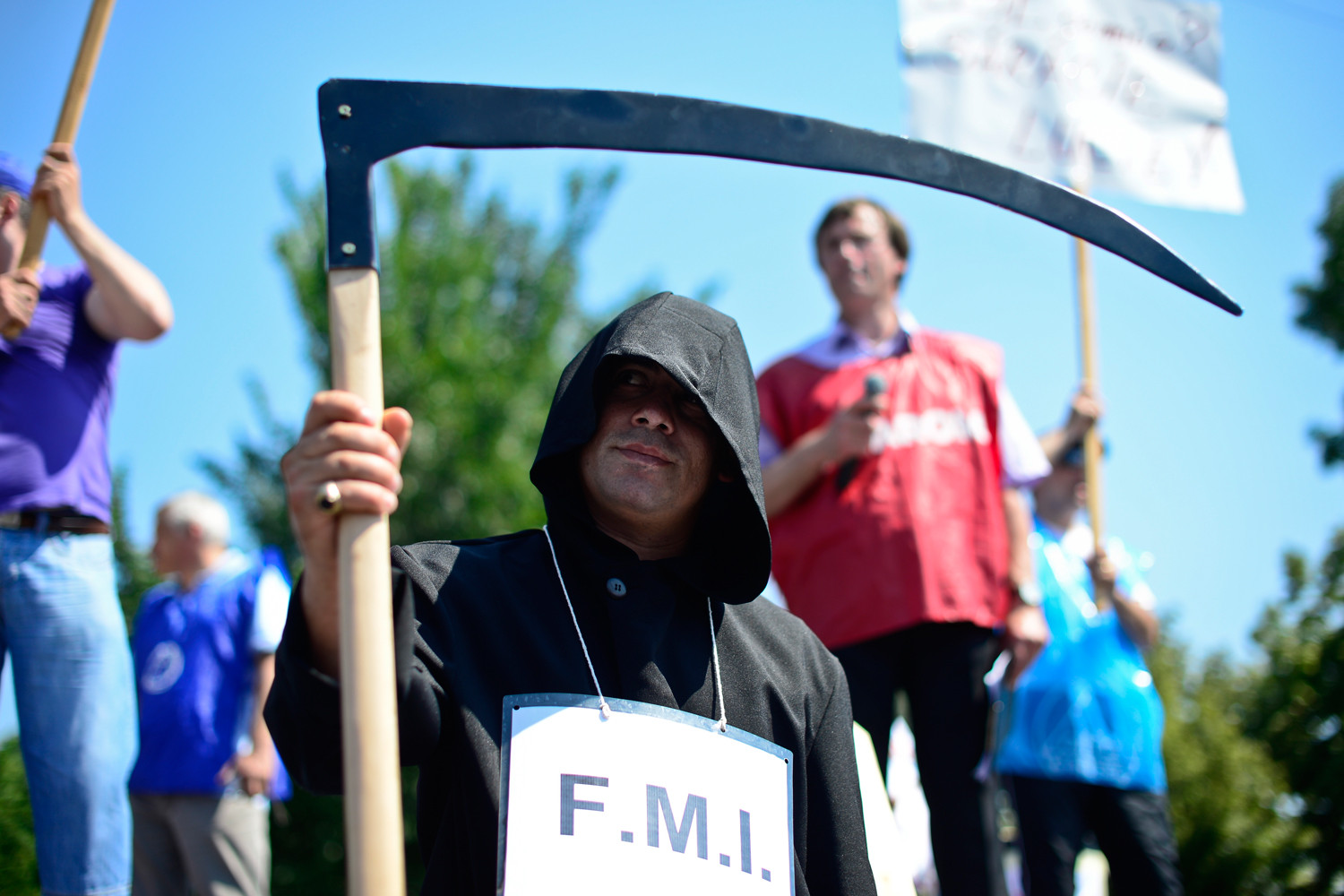 Luna in care CAS se reduce cu 5 puncte, dar fara acordul FMI. Concluziile misiunii de evaluare a reprezentantilor fondului