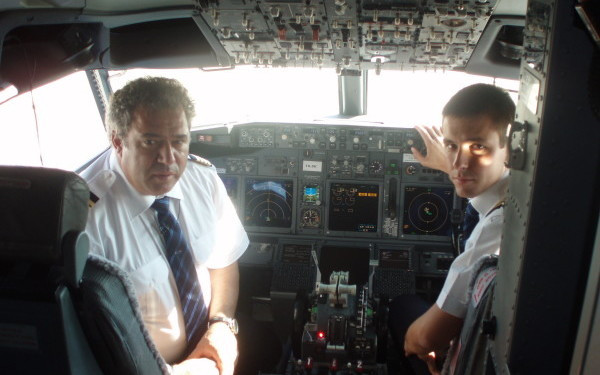 S-a facut pilot dupa un cosmar si a ajuns sa salveze vieti. Cine a fost Adrian Iovan