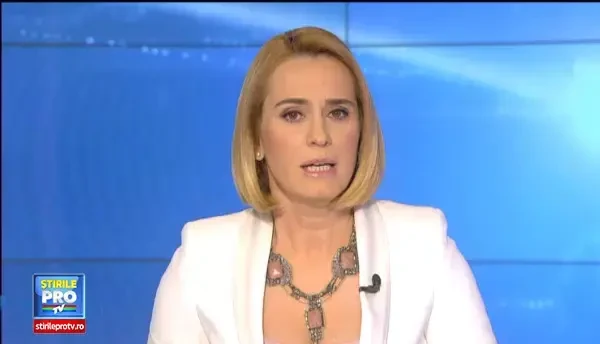 Victimele accidentului aviatic au primit primele ingrijiri medicale. ANIMATIE Stirile ProTV cu momentul prabusirii