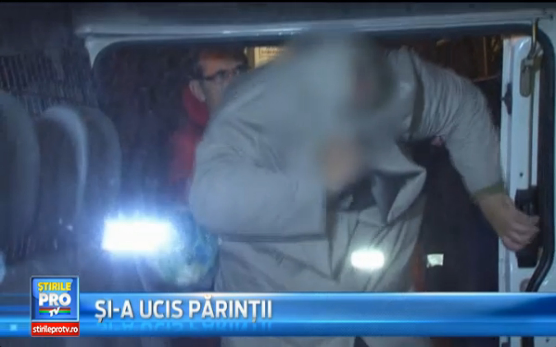 Criminalul din Deva care si-a ucis parintii si a stat doua zile cu cadavrele in casa vrea sa fie eliberat din arest