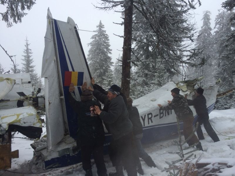 Procurorii au inceput audierile in cazul avionului prabusit in Apuseni