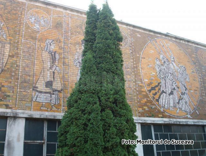 A semnat ca primarul pentru distrugerea unui monument. Despagubiri de 100.000 lei pentru gusturile artistice ale primarului