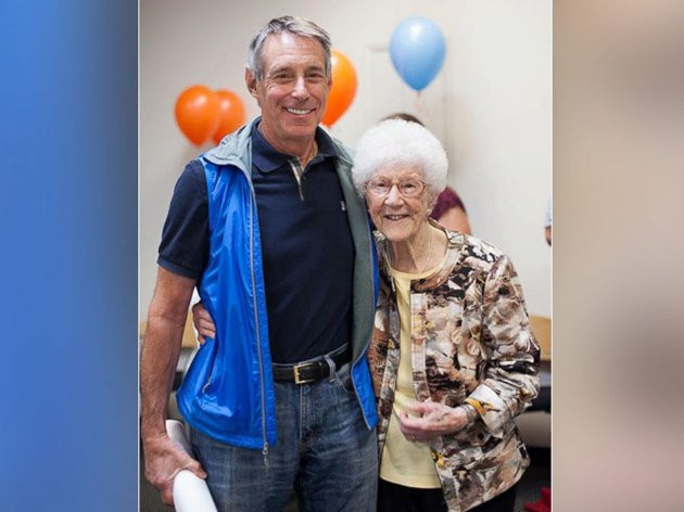 Cel mai batran utilizator de Facebook din lume a implinit 106 ani. A strans 105.000 de fani pe reteaua de socializare