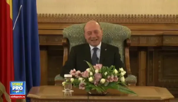 Basescu: Nu semnez acciza pe combustibili. Ce se va intampla cu imprumutul de la FMI