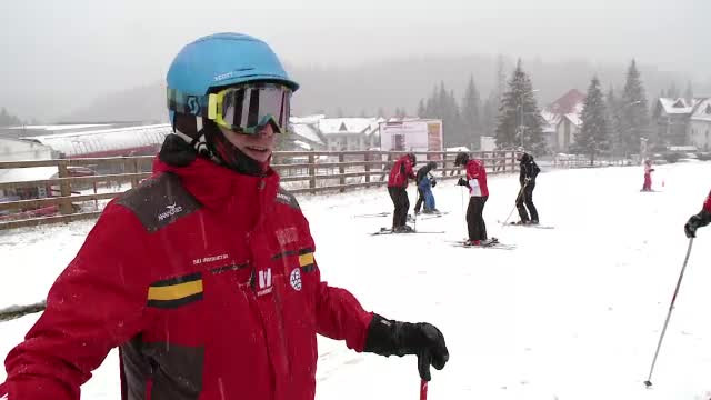 Relansarea sezonului de schi. Partiile de pe Valea Prahovei sunt in stare foarte buna, iar vremea va tine cu turistii