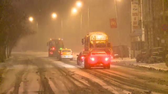 Ninsori abundente in toata tara in urmatoarele doua zile. Prognoza meteo pana luni
