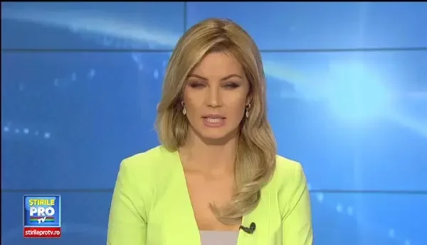 Francois Hollande s-a intalnit cu Papa Francisc. Presedintele francez a evitat discutiile despre viata personala