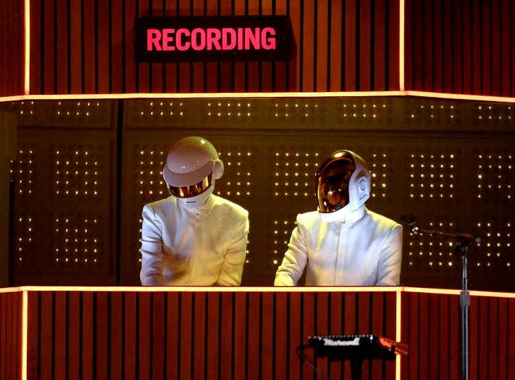 Grammy 2014: Daft Punk a fost marele castigator. Lista completa: VIDEO