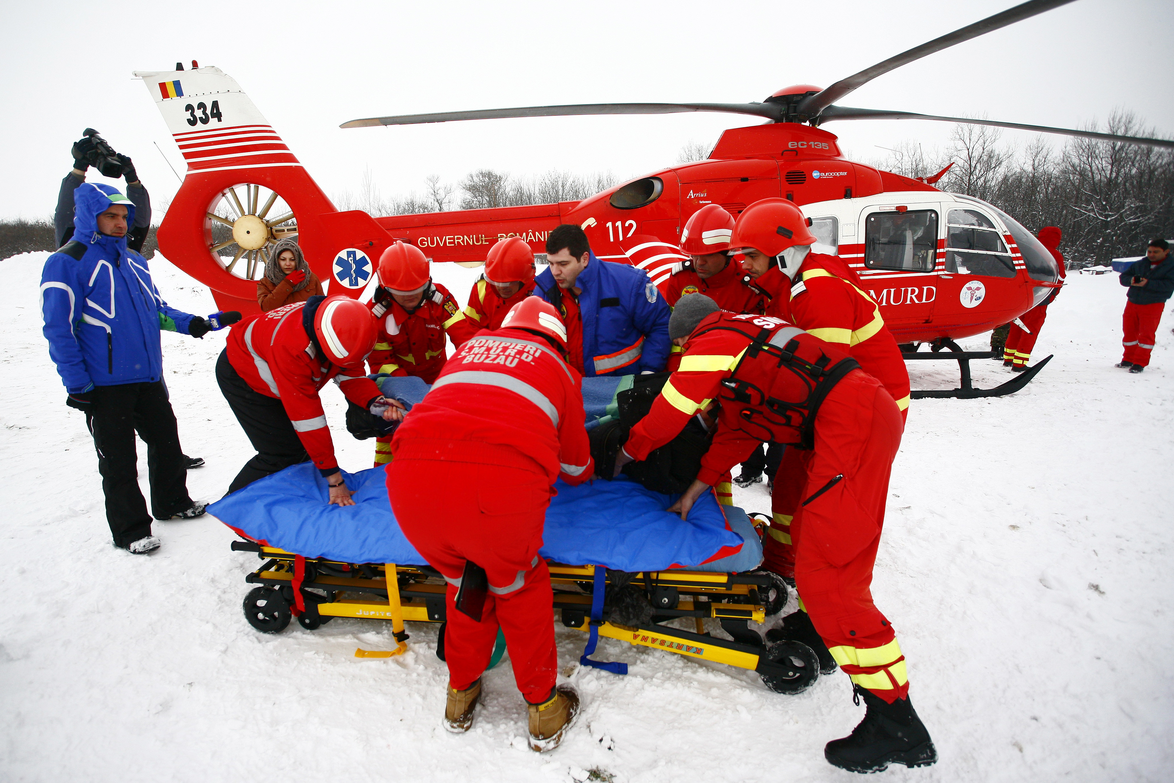 Mobilizare generala inainte de noul COD PORTOCALIU. 3 elicoptere MAI au fost trimise in judetele aflate sub stare de alerta