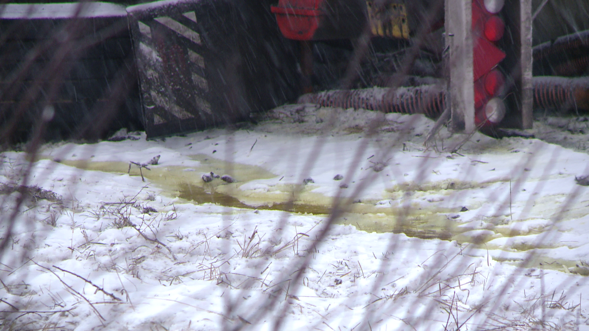 Trafic blocat timp de 7 ore la iesirea din Sibiu dupa ce o cisterna a iesit in afara partii carosabile