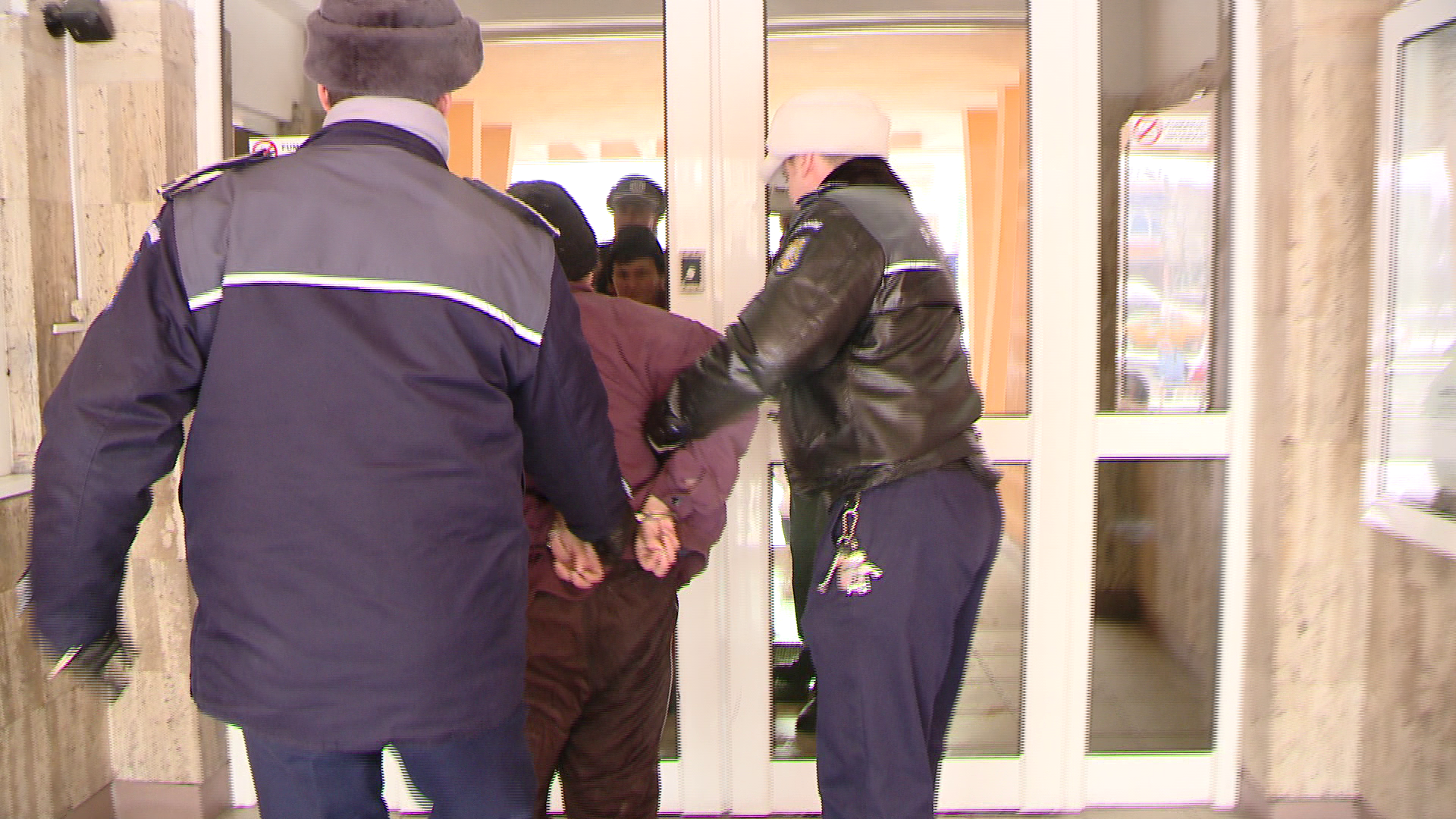 18 ani de inchisoare, pedeapsa unei mame fara suflet care si-a aruncat pruncul nou-nascut intr-o fantana, la Cenad