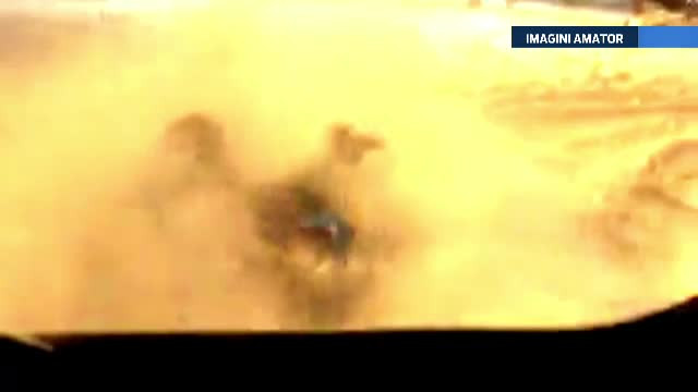 Amatori de senzatii tari, mai multi tineri au transformat o parcare din Mamaia in partie. VIDEO