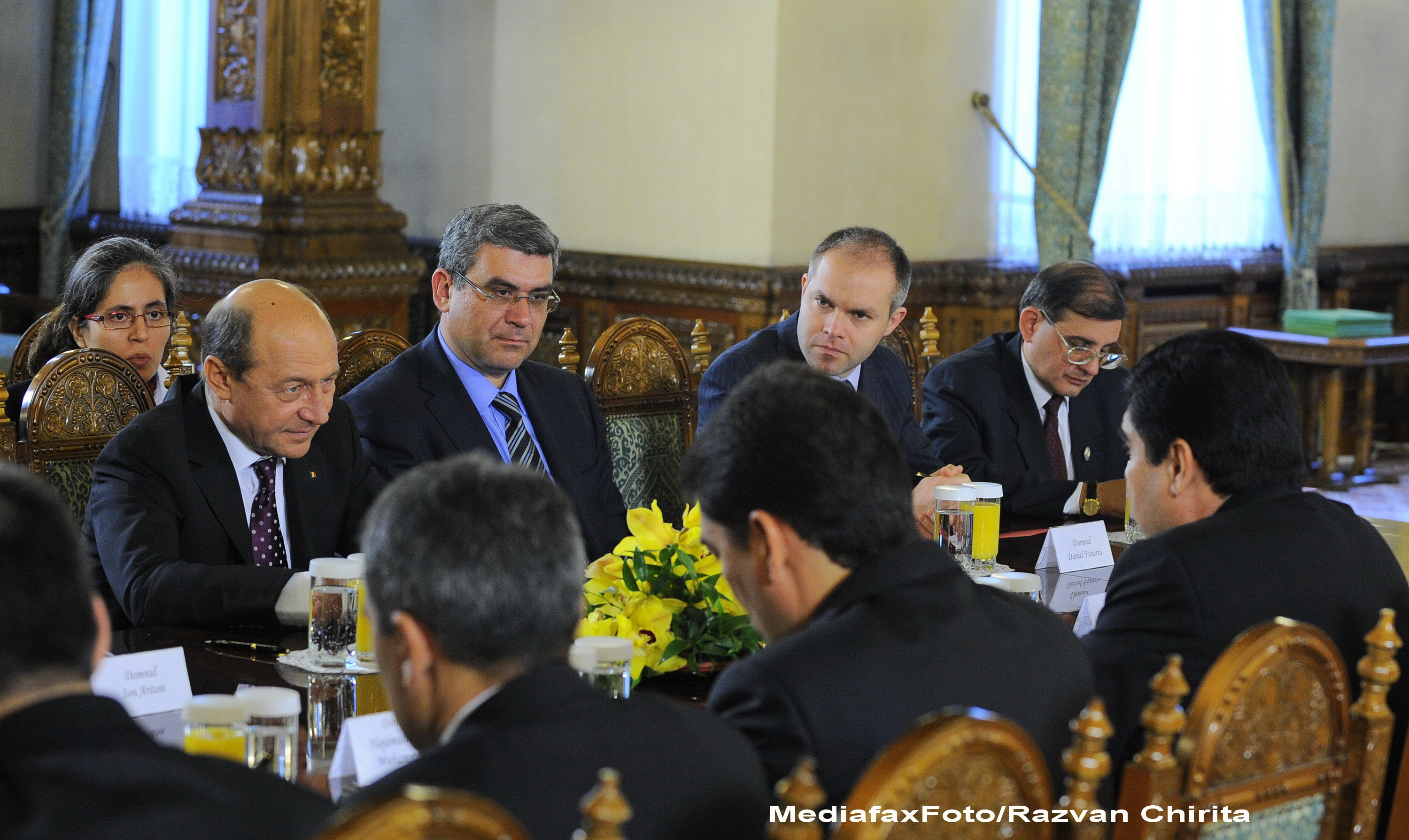 Miscarea Populara a devenit, oficial, partid politic. Fiica presedintelui ar putea intra pe listele de europarlamentari