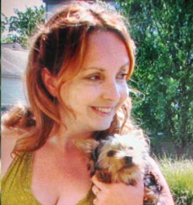 Isi uraste prenumele dat de parinti. Cum vrea sa fie numita, legal, femeia din imagine