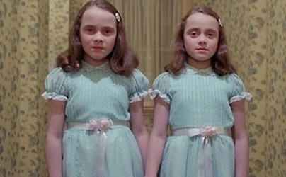 Gemenele din "The Shining", 34 de ani mai tarziu. Ce cariere si-au ales dupa ce au jucat in cel mai cunoscut film de groaza