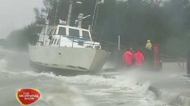 Ciclonul tropical Dylan a lovit coasta de nord a Australiei. Cel mai afectat oras. VIDEO