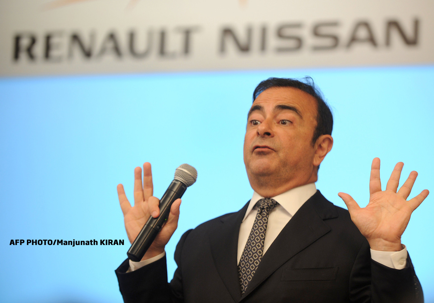 Cauțiune uriașă pentru Carlos Ghosn, fostul președinte Renault-Nissan