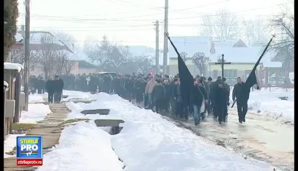 Tanara din Targu Mures ucisa de fostul ei prieten, a fost astazi inmormantata