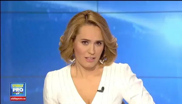 Iulia Vantur a ajuns la Bollywood. Prezentatoarea TV a semnat un contract pentru un musical indian