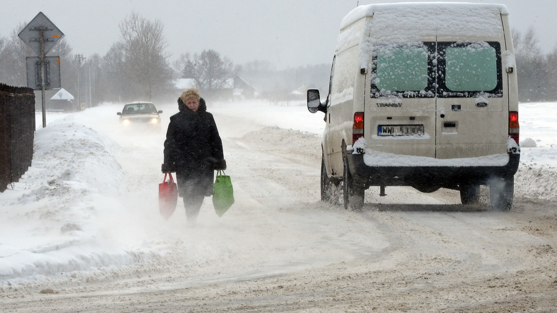 Zapada si viscol in Polonia