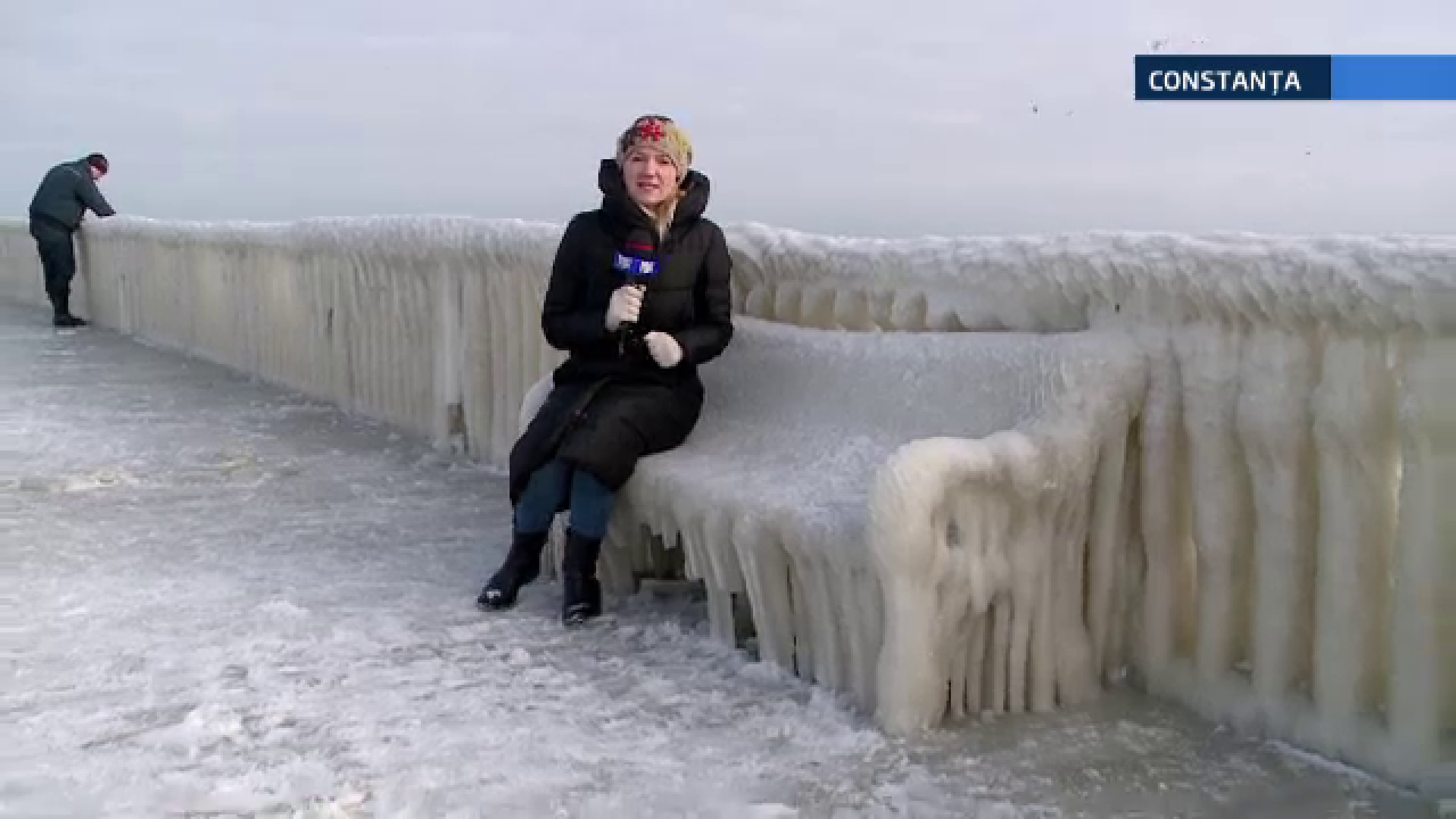 Romania a tremurat la minus 22 de grade Celsius sambata noapte. Meteorologii au vesti bune pentru duminica