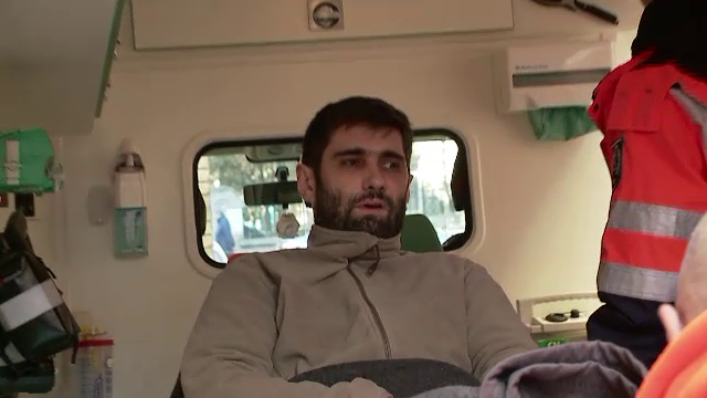 Chirurgul Sorin Ianceu a ajuns acasa, la Oradea. Cei doi copii l-au asteptat la fereastra apartamentului