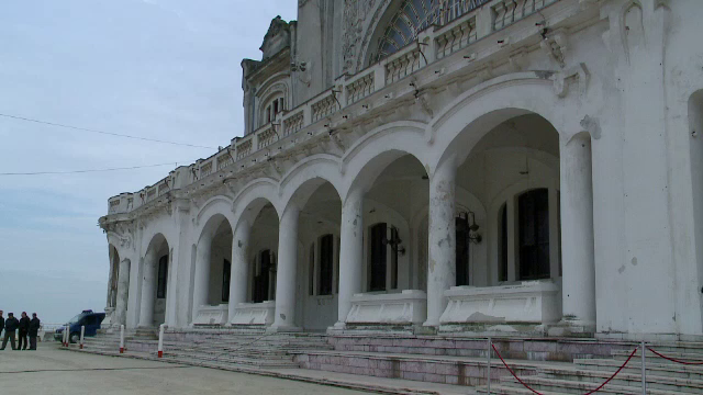 Mazare cere relaxare fiscala pentru a salva Cazinoul din Constanta. Cladirea devine pe zi ce trece doar o ruina