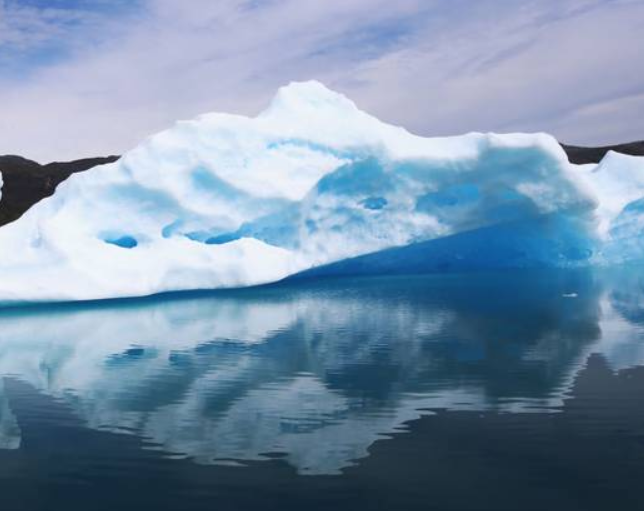 Ghetarul Jakobshavn, despre care se spune ca a scufundat Titanicul, se deplaseaza cu o viteza record