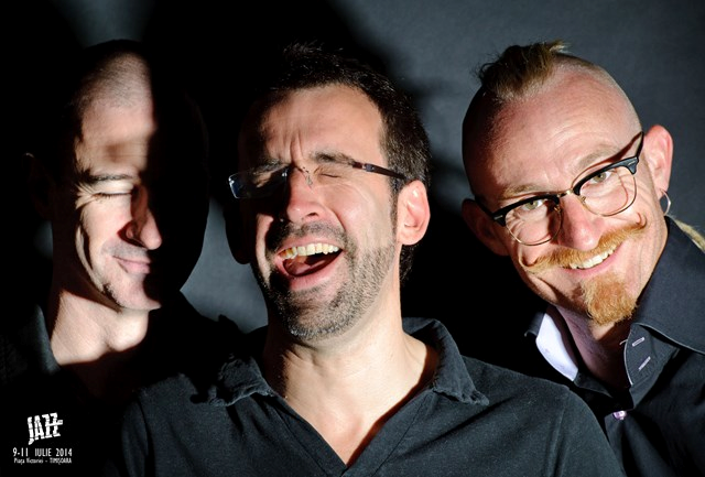 Pianistul care a colaborat cu Adele in piesa “Rolling in the Deep”, canta la Festivalul JazzTM