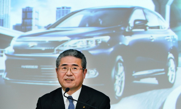 Producatorul auto care anticipeaza profit anual dublu si record. Cat castigurile combinate ale GM si Volkswagen