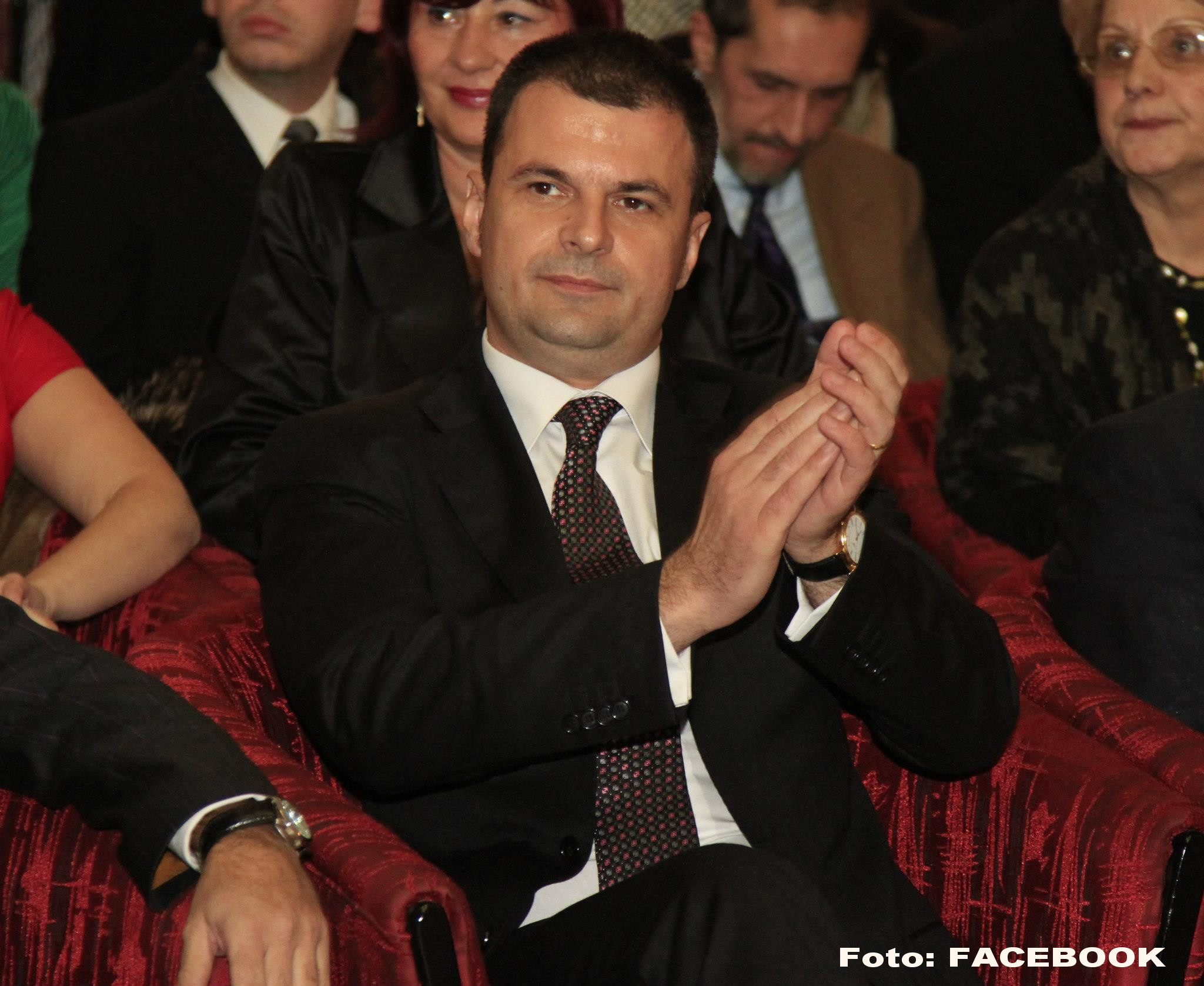 Deputatul PNL Mircea Rosca, cercetat pentru coruptie, este audiat la DNA Ploiesti. Ce a declarat inainte sa intre in sediu