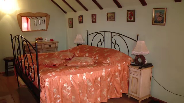 Romanii, dornici sa doarma la munte in camerele lui Nicole Kidman sau Jude Law. Oferta hotelurilor unde s-au cazat vedetele