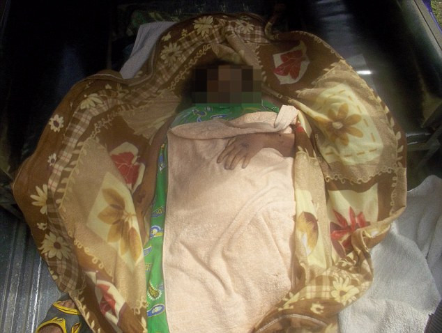 Trei frati si-au macelarit mama "posedata", apoi i-au mancat organele, in cadrul unei crime rituale, in Filipine