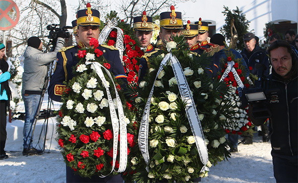 Din pacate, nu e un banc. Ce a sa scris o colega pe coroana depusa la mormantul Marioarei Murarescu