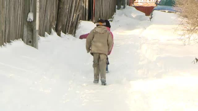 Aventura fetei de 12 ani din Iasi care a plecat sa vada marele oras, satula de munca de acasa