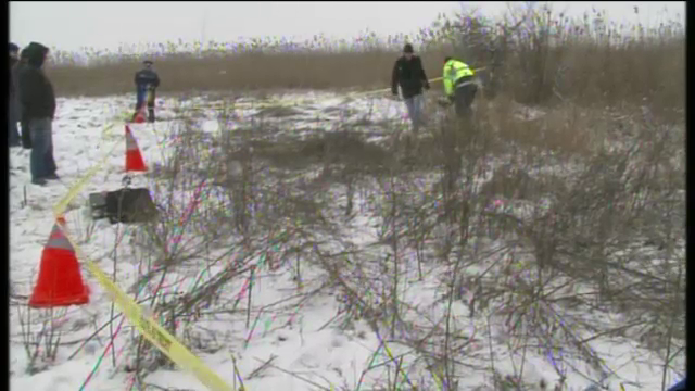 Moarte suspecta in Galati. Un barbat a murit dupa ce a alunecat pe gheata, iar arma de vanatoare s-ar fi descarcat in el