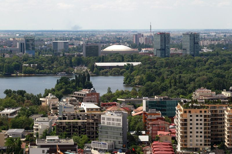 Sa construiesti o casa ori sa cumperi un apartament? In trend e locuinta de 9.000 euro, pe care o muti unde vrei