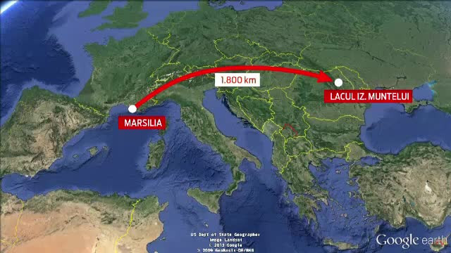 ISU Neamt si Romatsa dau vina pe satelit dupa ce au plecat sa salveze din Izvorul Muntelui o barca esuata pe Coasta de Azur