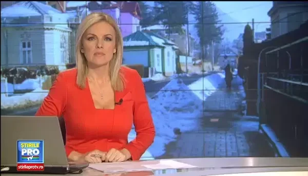 Romania, capul sus! Turturii de pe cladiri au inceput sa faca victime: 3 femei au fost lovite si au ajuns la spital