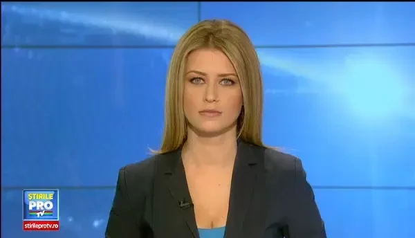 CLIPUL ZILEI: Valuri de 14 metri inaltime in sudul Angliei. Apele involburate au scos la iveala fosile de dinozaur din Jurasic