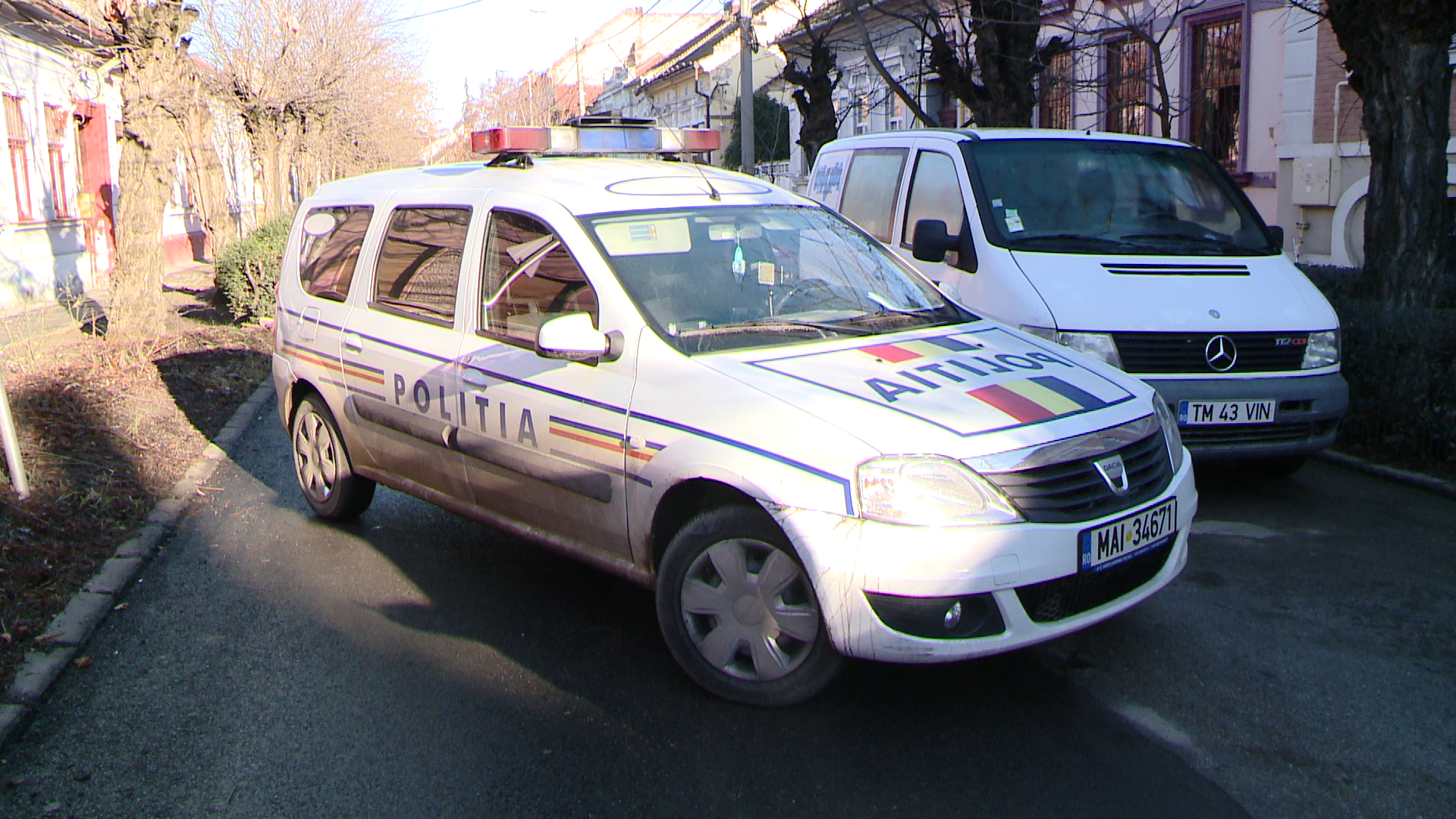 Un tanar de 17 ani este cercetat pentru furt calificat dupa ce a „poftit” la bunurile unui vecin