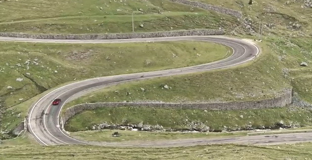 "Absolut uluitor" si "A ajuns victima propriului succes"! Transfagarasanul si Transalpina, testate de o publicatie auto britanica! VIDEO