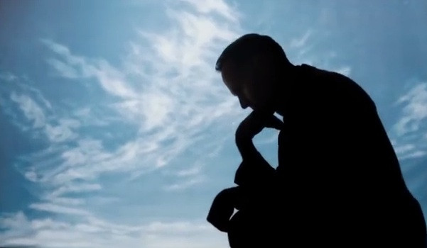 "Icons", reclama la Sunday Times care impresioneaza dintr-o singura bucata