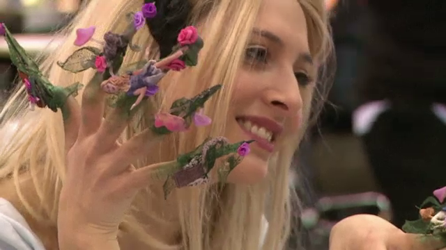 Modele bizare la Olimpiada de Manichiura de la Roma. Ce tip de unghii prefera femeile in acest an