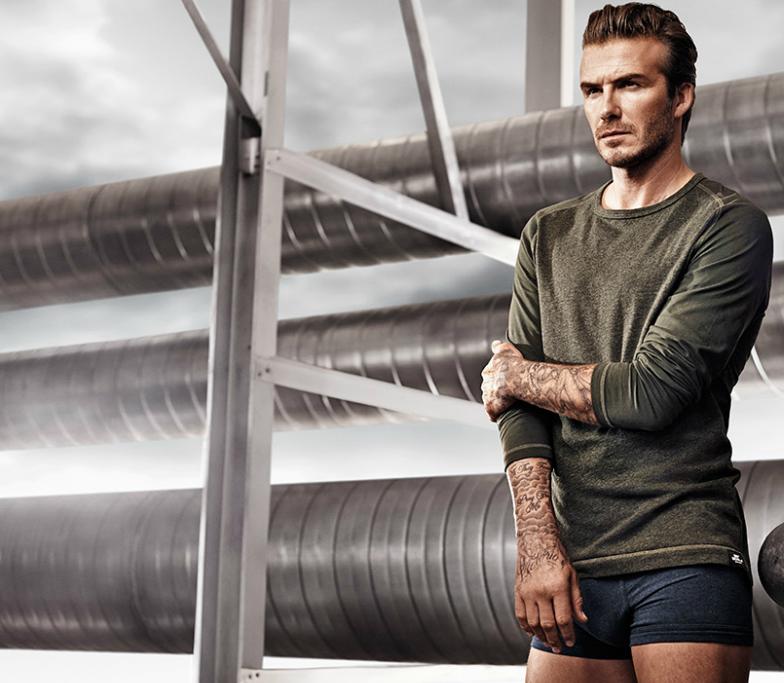 Se intampla astazi la H&M! Uite care este legatura dintre Andi Moisescu si David Backham: