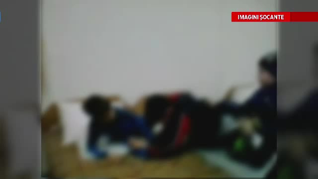 Ritual socant de initiere in echipa de hochei. Un copil de 9 ani este batut si umilit de colegi. Explicatia antrenorului