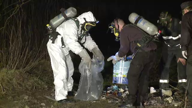 O noua alerta in Arad. Au fost gasite abandonate alte 50 de flacoane cu substante toxice. Ipoteza politiei in acest caz