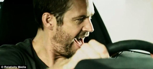 Trailer pentru ultimul film in care a jucat Paul Walker. Ironic, actorul apare din nou in curse de masini