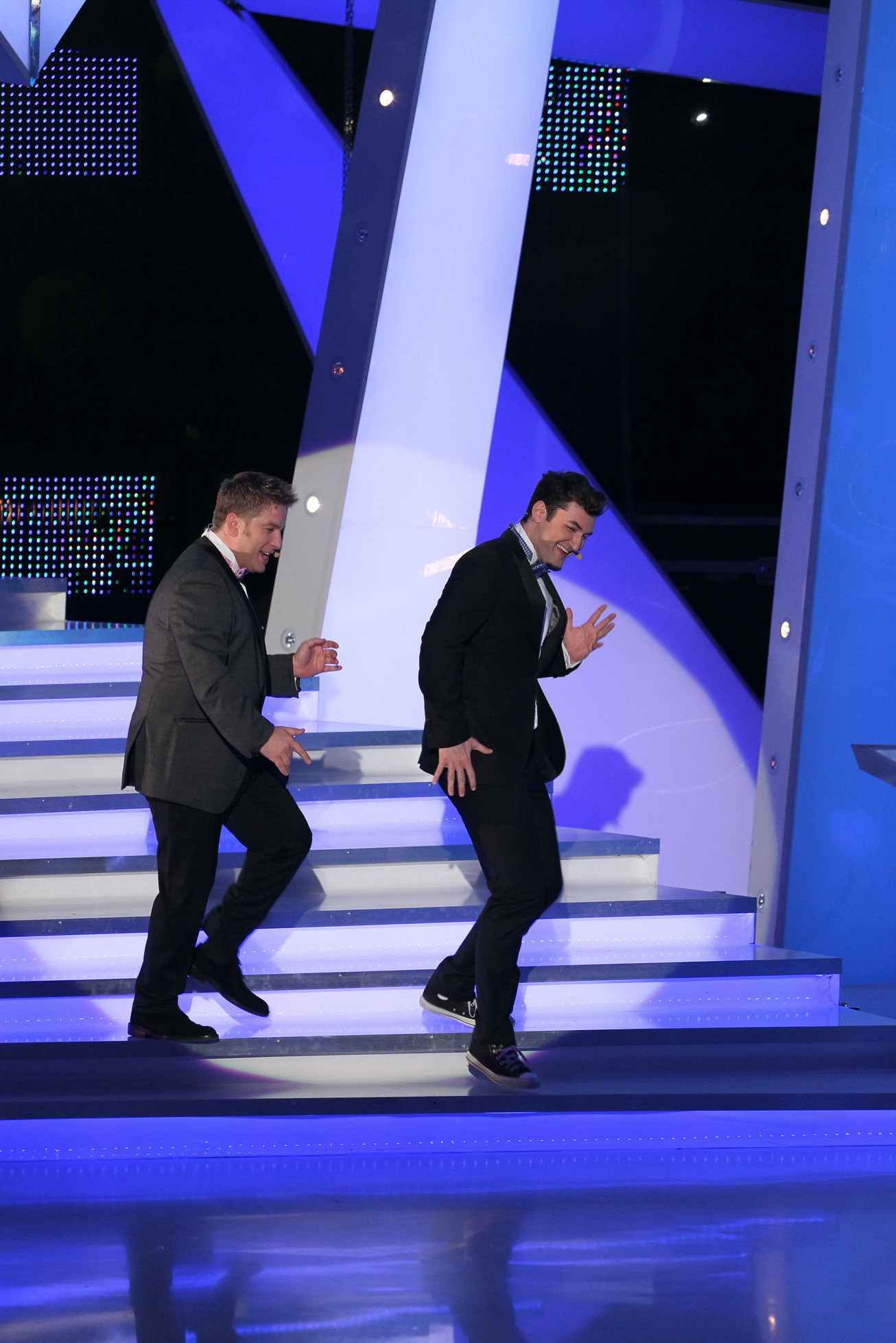 Romanii au talent, sezonul 4, vineri, 14 februarie. Smiley si Pavel Bartos vorbesc despre cum s-a schimbat echipa